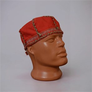 {{productViewItem.photos[photoViewList.activeNavIndex].Alt || productViewItem.photos[photoViewList.activeNavIndex].Description || 'Шапка мужская карельская, красная, 57-59'}}