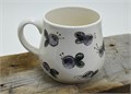 Чашка кружка керамическая "Черника" 350 мл - ручная работа, литье, роспись, керамика 2863